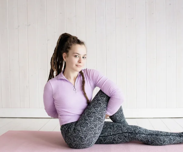 Yoga Classes - 华体会